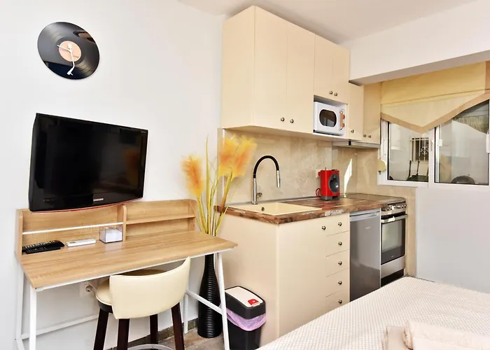 Amelia * Nea Moudania